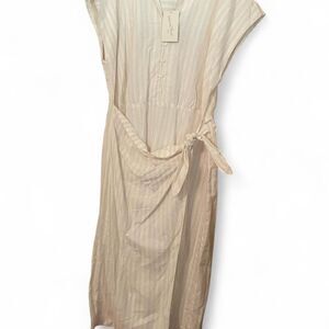 Universal-thread Women's White and Cream Dress